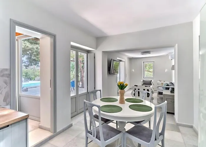 Hébergement de vacances Pine Isterni (Paros)